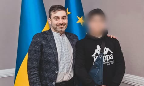 В Україну повернули 16-річного хлопця, якого вивезли до росії і там «усиновили» — омбудсмен