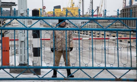 «Нині вже»: Чи інвестують в Україну при воєнному стані та чому СБУ прийшла в храми УПЦ МП?