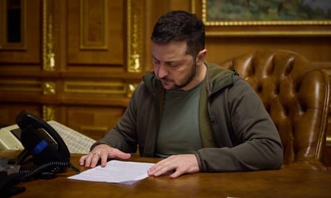 Зеленский и Макрон провели часовой разговор. Что обсуждали?
