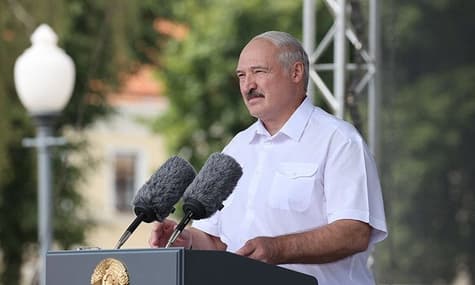 Лукашенко доручив закрити «на замок» підприємства, на яких страйкують працівники