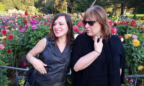 «Хай живе вільно». Як батьки приймають своїх ЛГБТ-дітей у Східній Європі