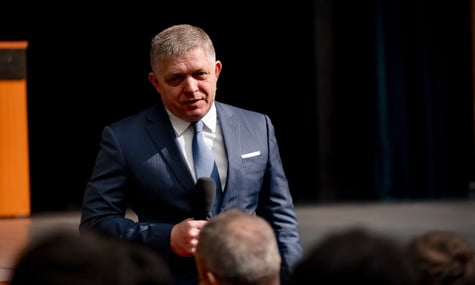 «Я не вірю Зеленському. Навіть у те, що в нього ніс між очима»: Фіцо каже, що Україна не пустила посолку ЄС на нафтопровід «Дружба»