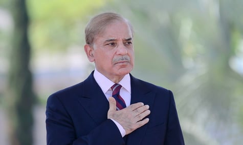 У мережі висміяли прем'єра Пакистану, який нібито 40 хвилин чекав путіна, а потім увірвався в кабінет, де той говорив з Ердоганом