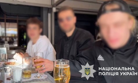 У Києві блогери хизувалися незареєстрованою зброєю. До них навідалася поліція