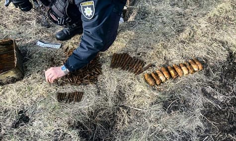 На Луганщині на території школи знайшли схрон із боєприпасами, які могли використати для диверсії — Нацгвардія