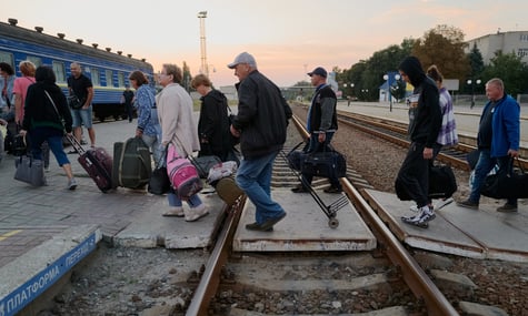 Як говорити з близькими про виїзд з окупації