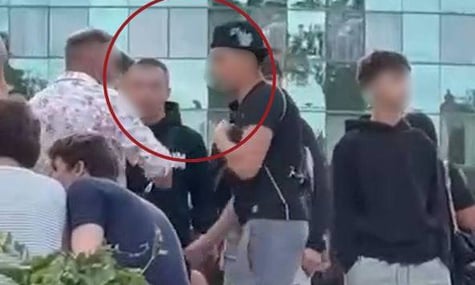 Натягли на голову футболку й зламали ніс. У Вроцлаві побили 19-річного українця після того, як він поговорив із батьками українською