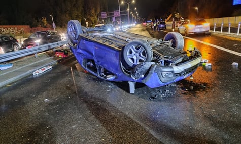 У Варшаві перекинулася автівка російського посольства
