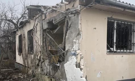 Обстріли Курахового та руйнування у Вільхуватці: ситуація в регіонах зранку 11 березня