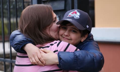 11-летний мальчик, самостоятельно добравшийся из Запорожья в Словакию, встретился с семьей