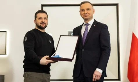 Президент Польщі позбавив Зеленського ордена Білого Орла