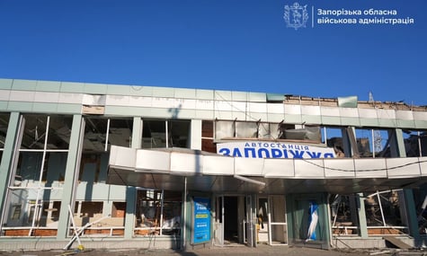 У Запоріжжі створять мобільний автовокзал на місці того, який знищили росіяни