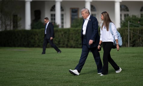 Команда Трампа використала трек російськомовного репера Скриптоніта для відео його гри в гольф з онукою