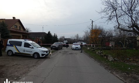 На Запоріжжі нетверезий поліціянт посварився з військовими та почав стріляти по них, поранивши трьох бійців — ДБР