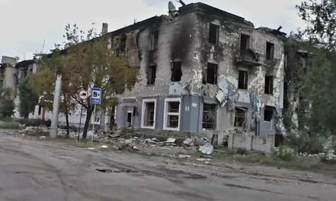В оккупированных городах Луганской области россияне платят за информацию о местонахождении мужчин — Гайдай