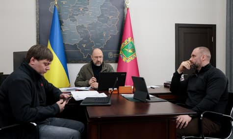 Правительство хочет создать при министерствах и ОВА должности заместителей по восстановлению
