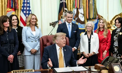 Трамп звинуватив Гегсета в тому, що його не повідомили про дефіцит ракет для ППО. Той перекинув це на свого заступника — WP