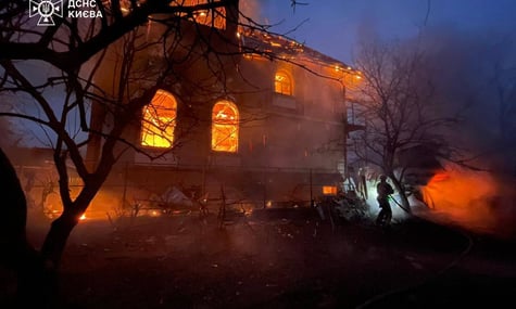 росіяни атакували Київ та область: є загибла, постраждалі, атака триває (ДОПОВНЕНО)