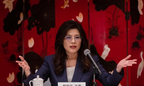 Дозвіл на дорами з «правильною орієнтацією» та відновлене авіасполучення. Китай пропонує Тайваню «стимули» для співпраці