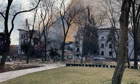 Італія готова відбудувати зруйнований театр у Маріуполі