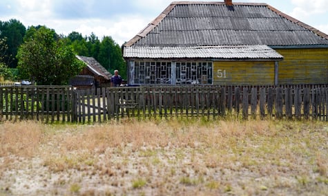 Троє в пущі. Як на кордоні з Білоруссю живе село, якого немає на карті