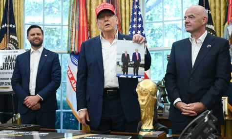 Трамп заявив, що «незадоволений» російською атакою на американський завод у Мукачеві