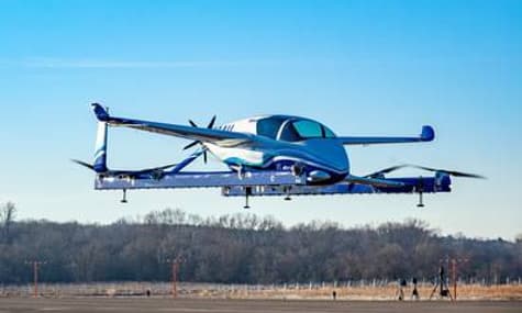 Компанія Boeing провела перші випробування безпілотного літаючого таксі