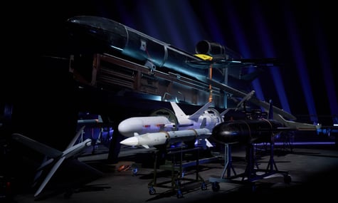 «Це тільки початок, і ворог буде це відчувати». Зеленський показав сім видів ракет українського виробництва