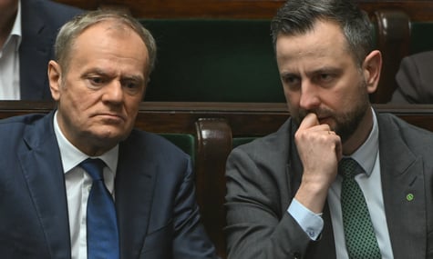 Прем'єр-міністр Польщі Дональд Туск і міністр оборони Владислав Косіняк-Камиш