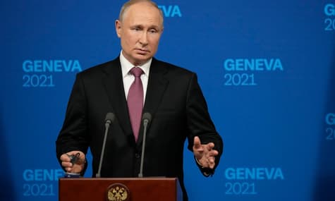 Путін після зустрічі з Байденом поскаржився, що Київ не хоче дотримуватися Мінських угод