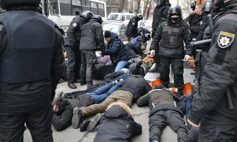 «Нині вже»: Суд над поліцейським, чому зростають тарифи, українська православна церква в Криму