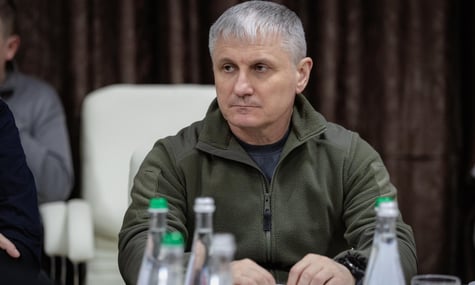 У розвідці з'ясували, що Китай постачає спецхімію, порох і верстати на 20 військових заводів росії