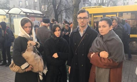 У автобусах Києва показуватимуть театральні мініатюри про Голодомор