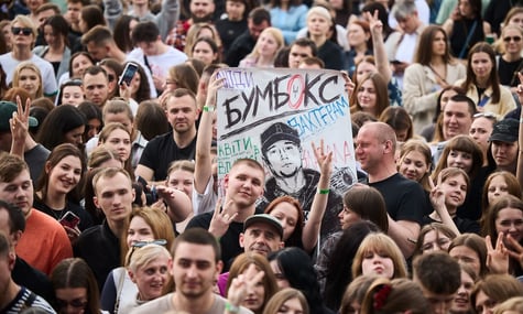 Концерти можна проводити, а вибори — ні? Як «Бумбокс» став предметом для маніпуляцій