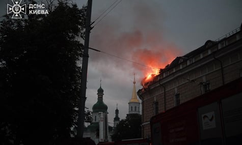 росіяни здійснили масовану атаку на Київ. Пожежі майже в усіх районах