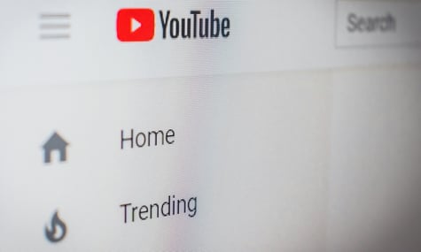 YouTube почне позначати пісні, створені штучним інтелектом