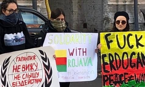 Столкновения у посольства Турции: полиция проверяет заявление об избиении, в посольстве назвали это «короткой ссорой»