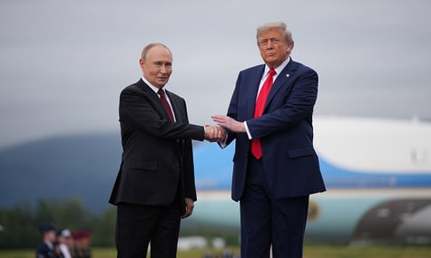 Адміністрація Трампа може зняти санкції з російського інвестиційного фонду, який називали «чорною касою» путіна — NYT