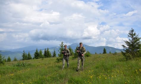 В горах у границы Румынии нашли тело молодого украинца. Это не первая такая смерть от начала войны