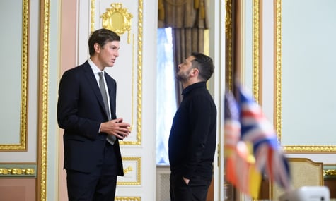 Київ призупинив удари по НПЗ рф до виборів у США після поради Хмари та вимоги Кушнера віддячити за витрачене на переговори пальне — WSJ