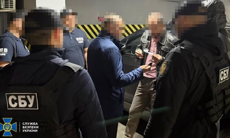 Заступника одного з керівників БЕБ підозрюють у веденні бізнесу на окупованій Луганщині