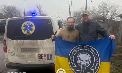 Військові врятували з полону пораненого побратима, якого росіяни утримували майже місяць: Унікальна операція