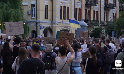 У Києві та інших містах уже десять днів тривають протести проти відставки Федорова