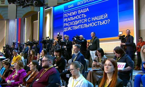 На пресконференції путіна показали «незручні» питання про Україну та війну
