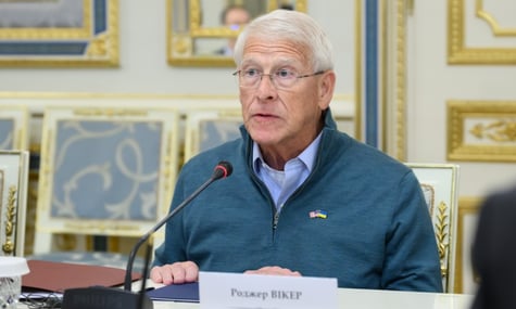 Зеленському пропонували на 100 днів відмовитися від ударів по НПЗ в обмін на розширення дії Starlink. Він погодився — WSJ