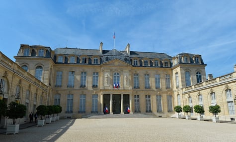 Із Єлисейського палацу вкрали столове срібло на тисячі євро