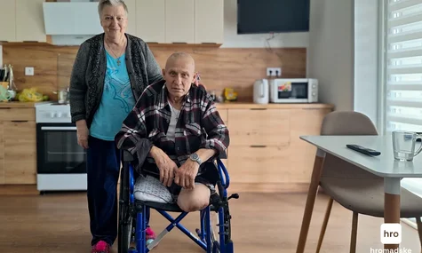 13 км на колісному кріслі. Літнє подружжя, яке пішки вибиралося з-під Костянтинівки, тепер облаштовується на Київщині