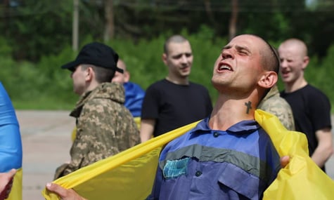 росія та Україна знову обмінялися полоненими. Додому повернули військових до 25 років