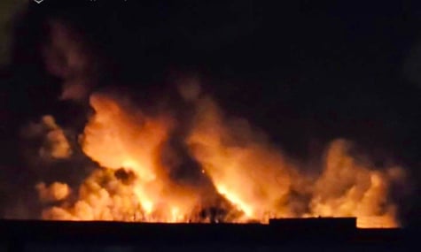 Нічна атака: в Одесі пошкоджено обʼєкт інфраструктури, у Дніпрі — адмінбудівлю (ДОПОВНЕНО)