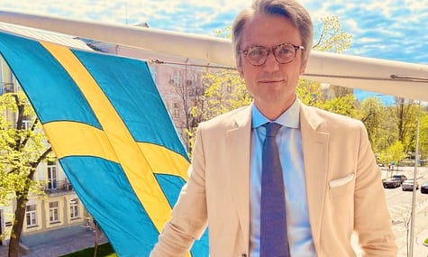 Радник з нацбезпеки Швеції пішов у відставку через кілька годин після призначення. Все через інтимні фото